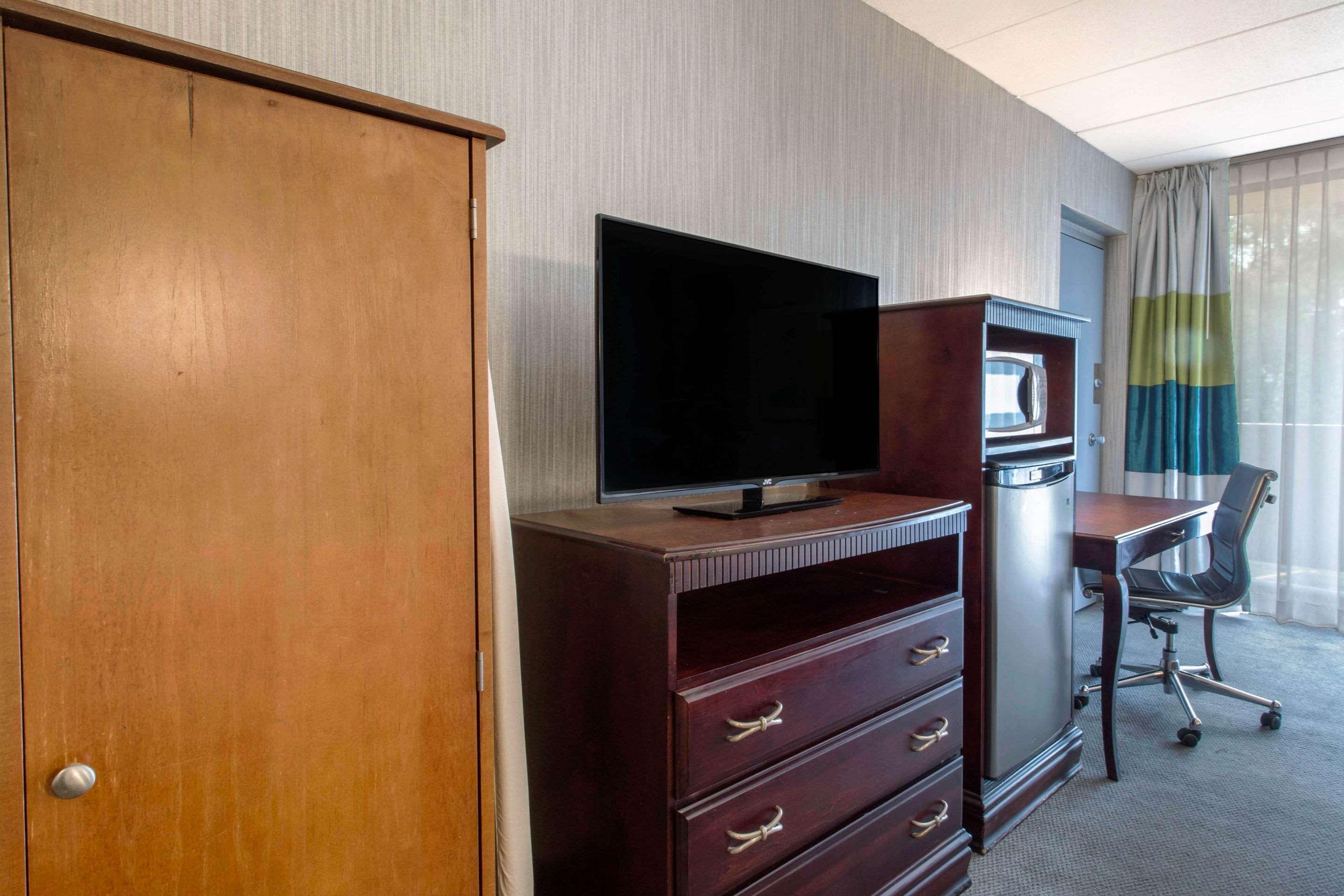 Quality Inn Уест Спрингфийлд Екстериор снимка