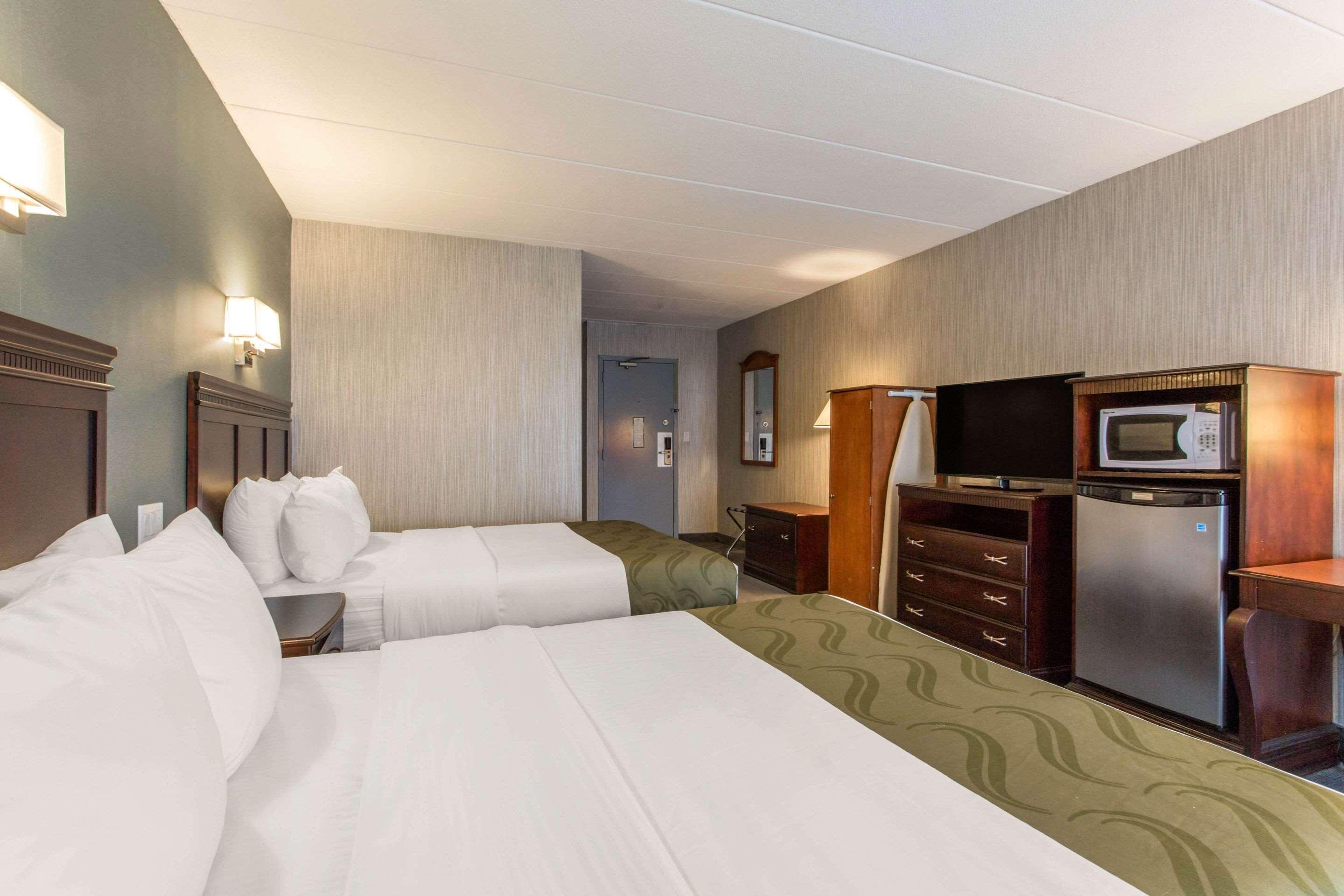 Quality Inn Уест Спрингфийлд Екстериор снимка