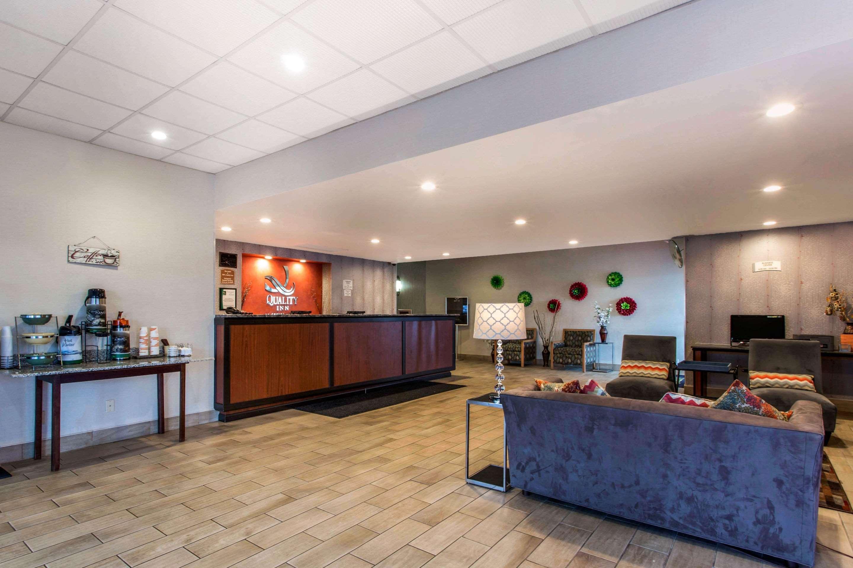 Quality Inn Уест Спрингфийлд Екстериор снимка
