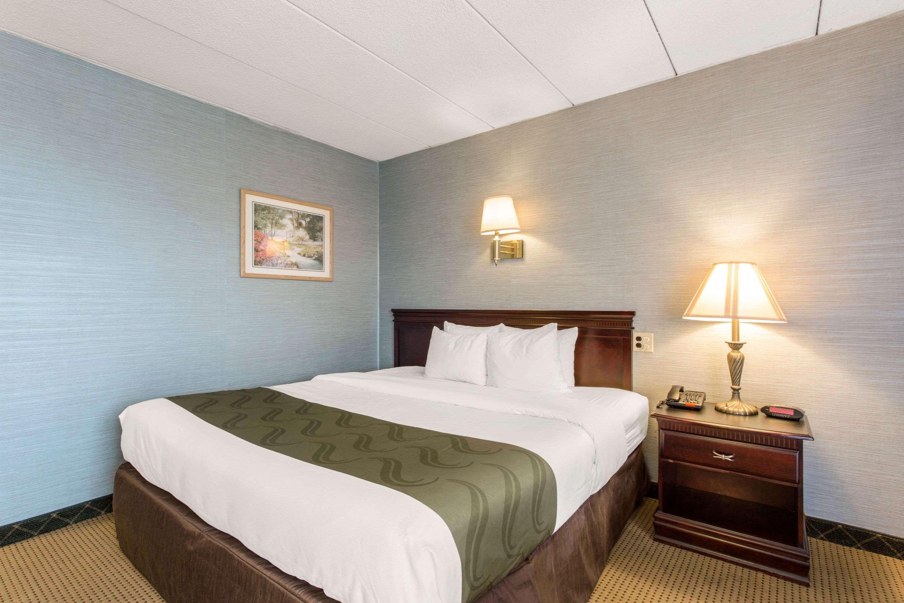 Quality Inn Уест Спрингфийлд Екстериор снимка