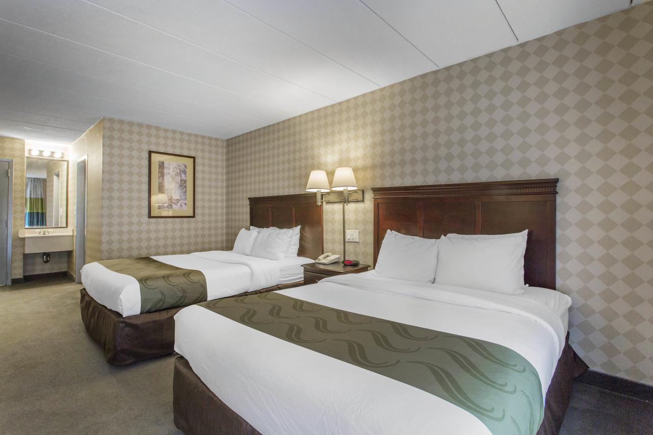 Quality Inn Уест Спрингфийлд Екстериор снимка